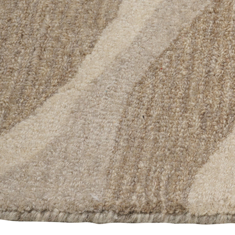 Serengeti-Zebra Ash Hand Tufted Rug Rectangle Cross Section image